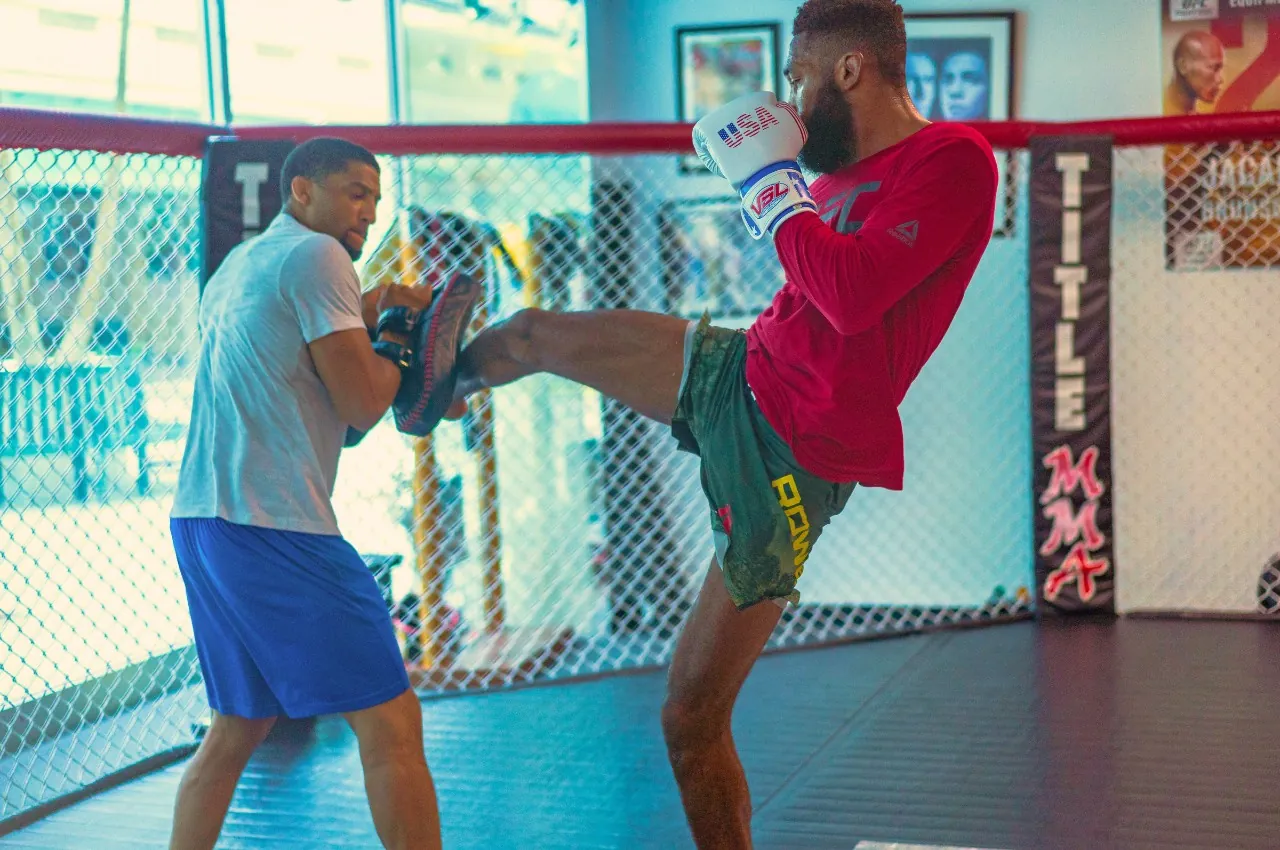 Muay Thai self-defense training at Thiago Alves Brazilian Jiu-Jitsu